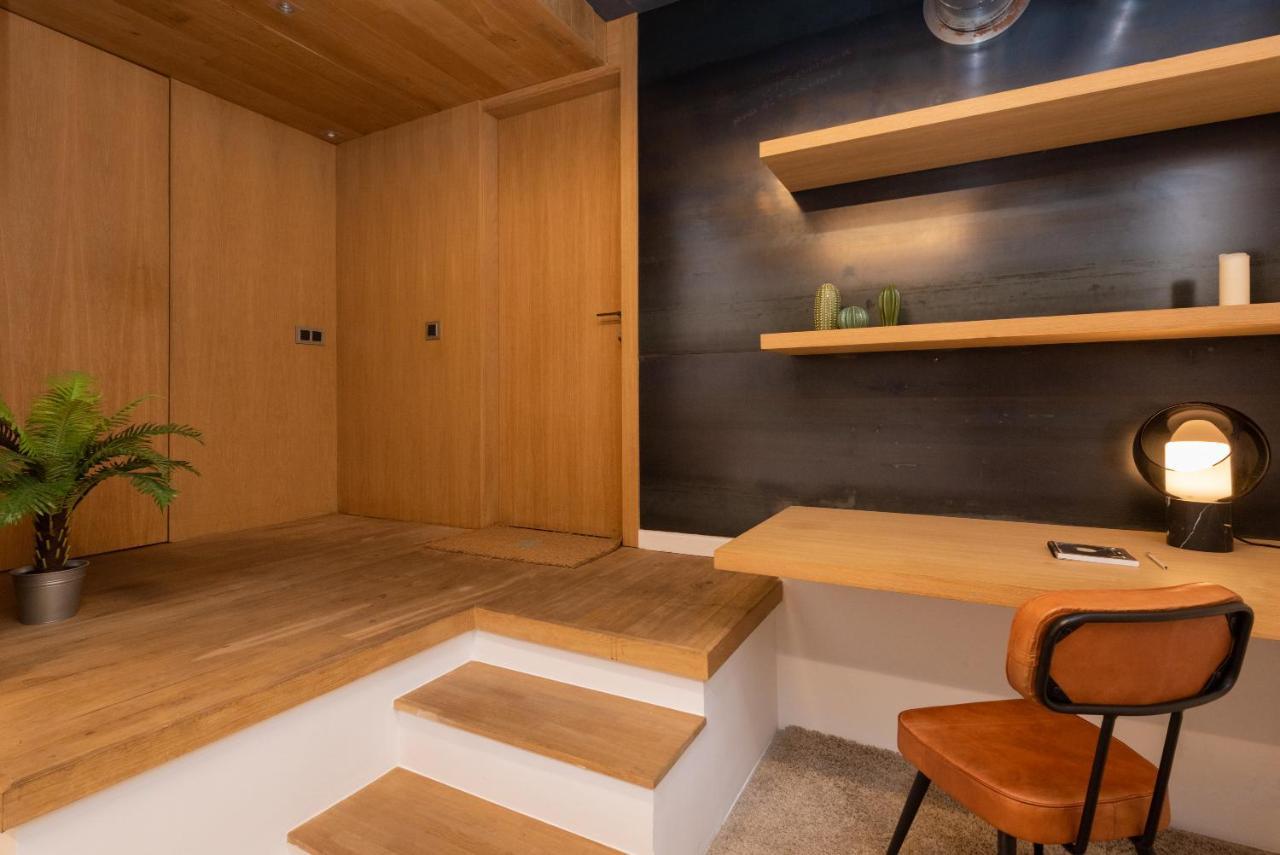 Petit Luxe Loft Apartment Terrassa Exterior photo