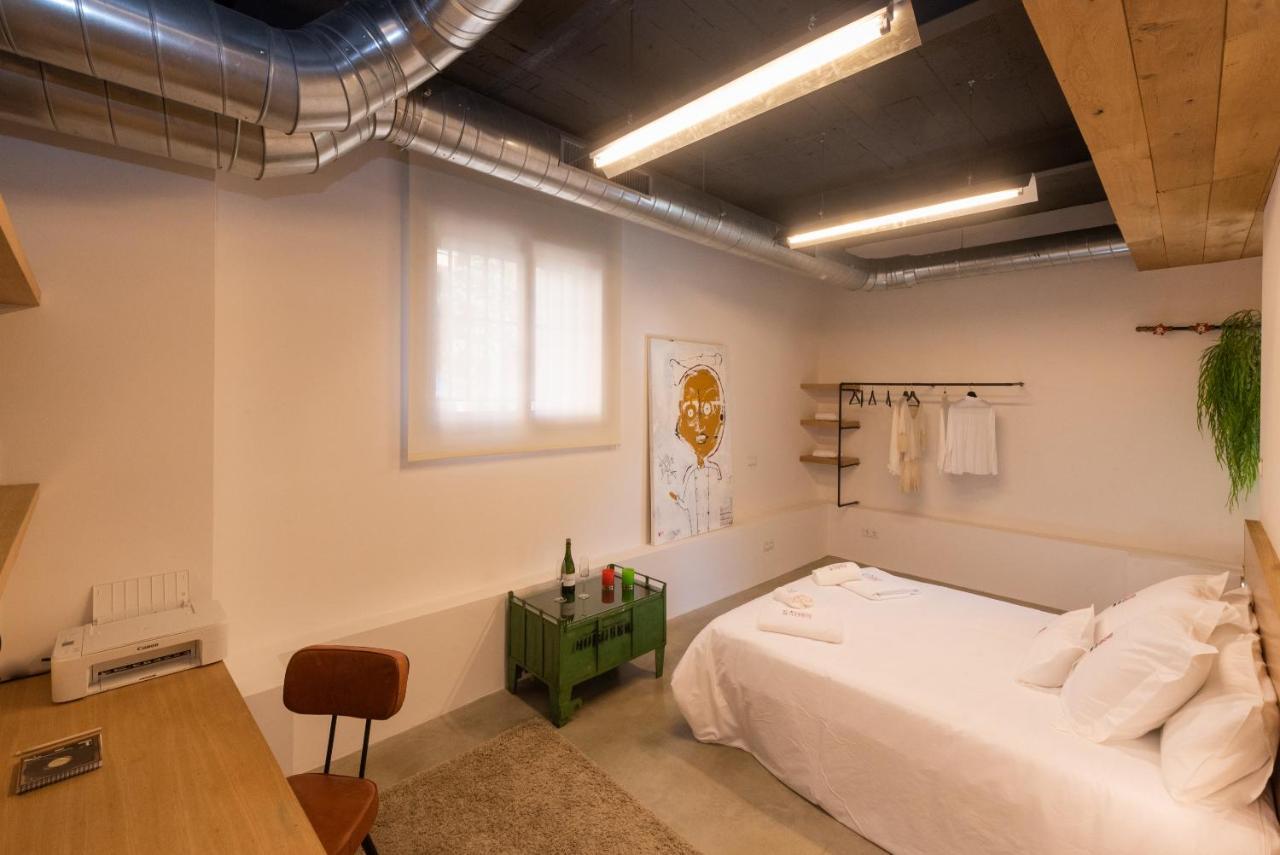 Petit Luxe Loft Apartment Terrassa Exterior photo