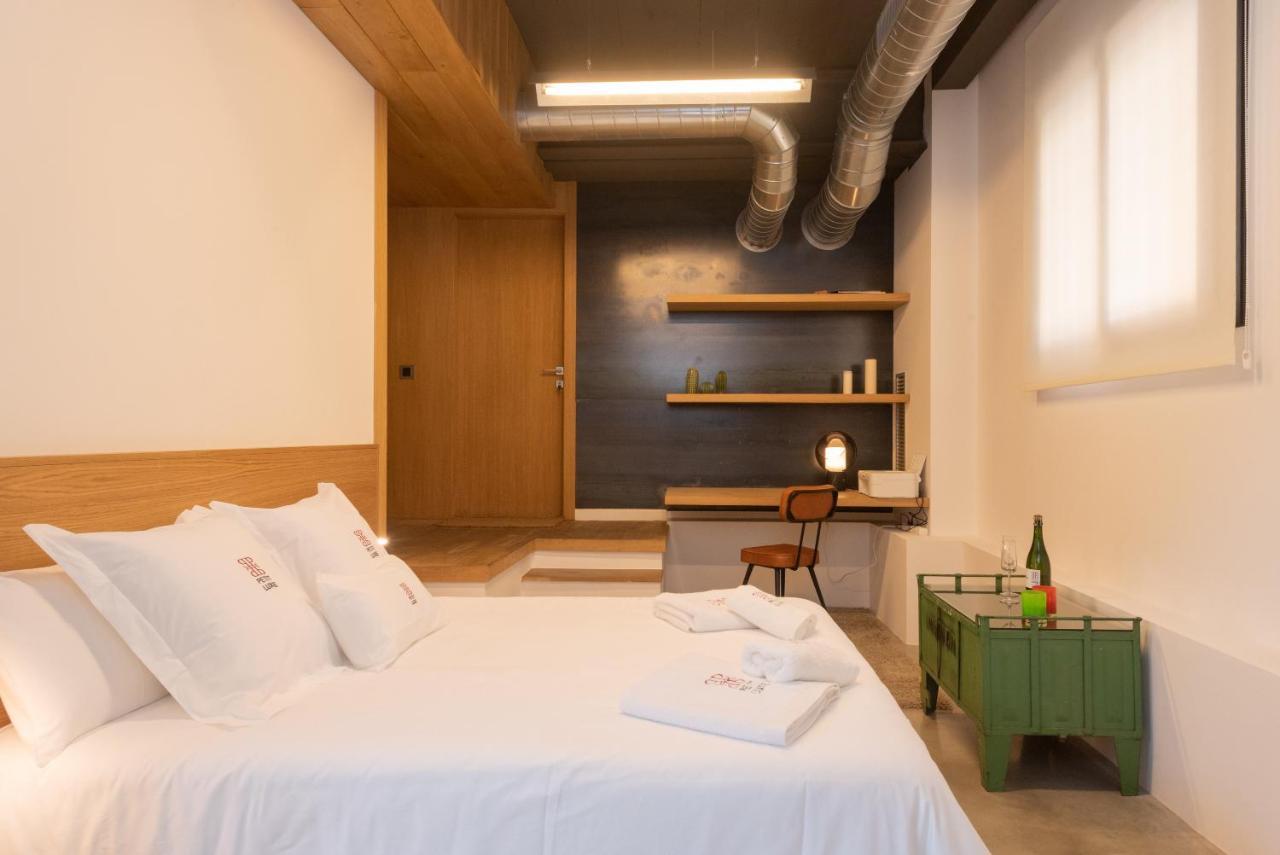 Petit Luxe Loft Apartment Terrassa Exterior photo