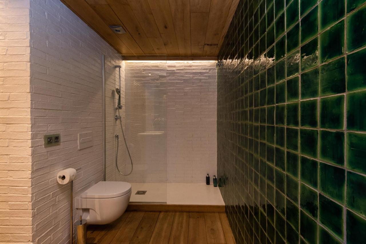 Petit Luxe Loft Apartment Terrassa Exterior photo