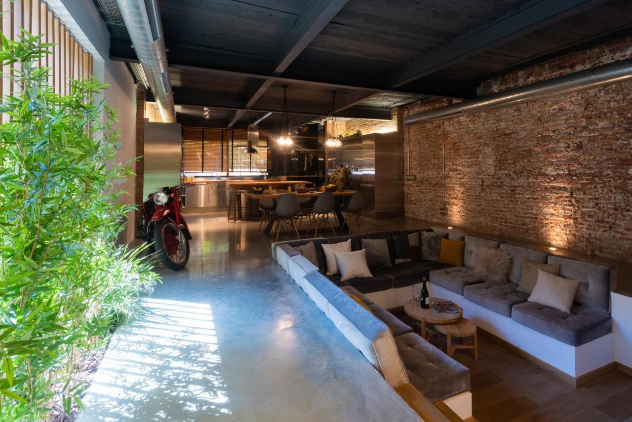Petit Luxe Loft Apartment Terrassa Exterior photo